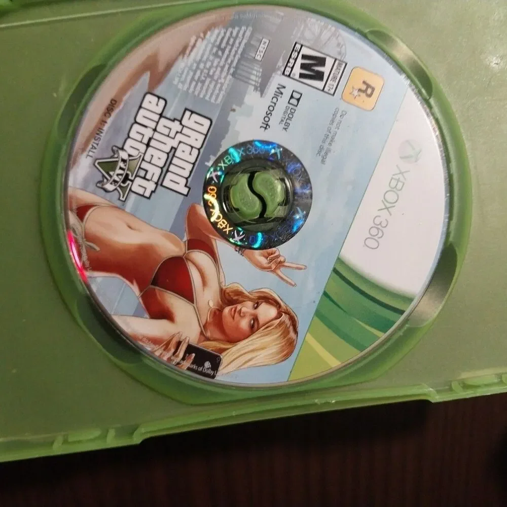 Grand Theft Auto V (Microsoft Xbox 360, 2013) Disc 1 & 2 - NO MANUAL